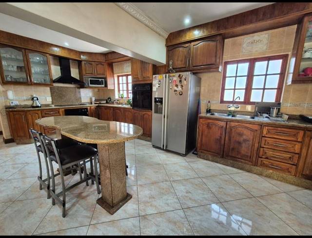 4 BEDROOM HOUSE FOR SALE IN LINMEYER